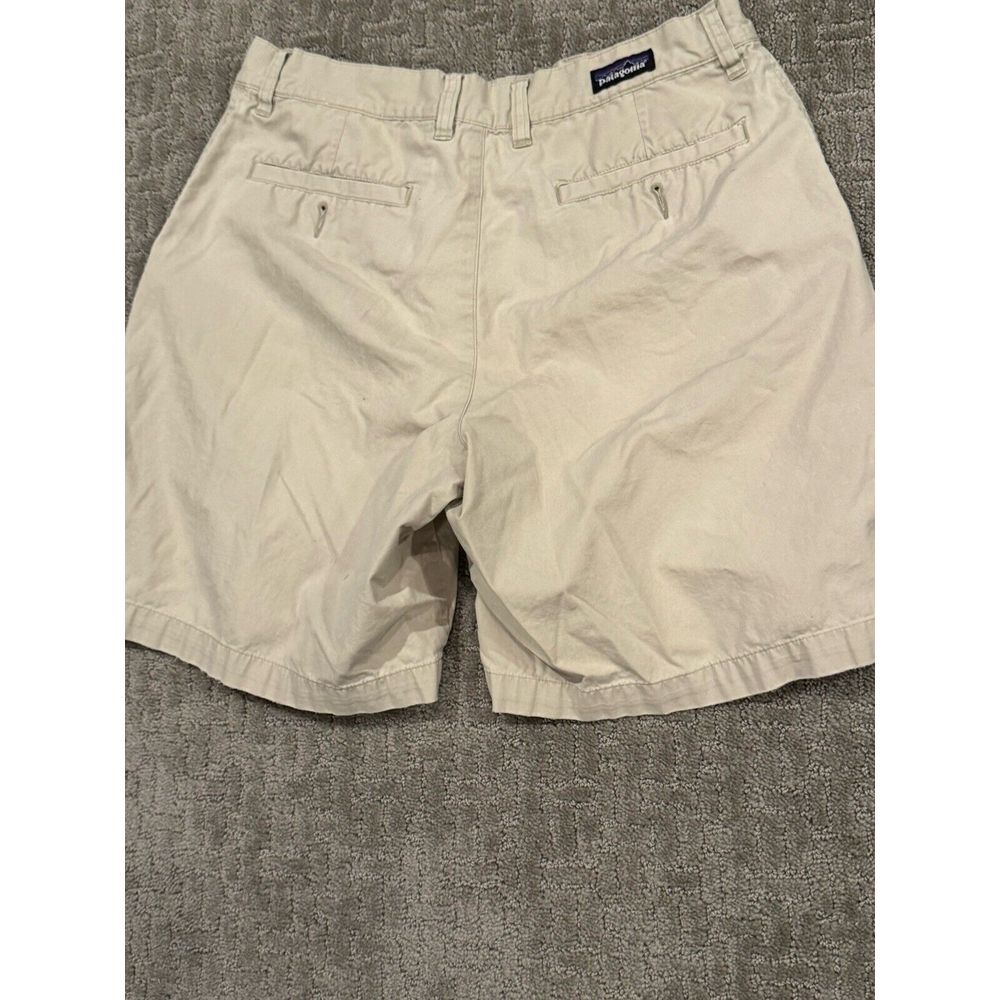 Patagonia Men's 32 Shorts In Beige (U) - Picture 3 of 5